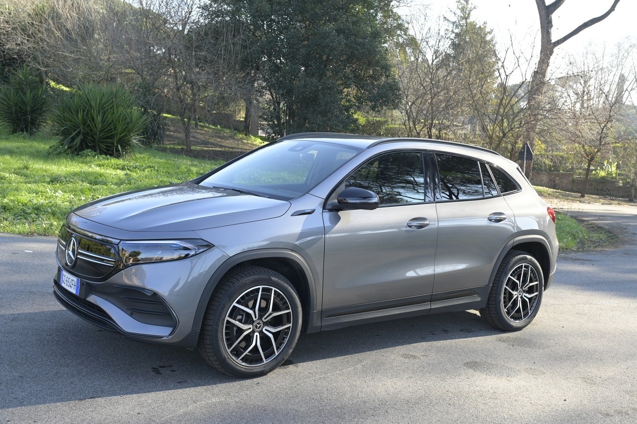 Mercedes EQA ed Honda e: prova su strada