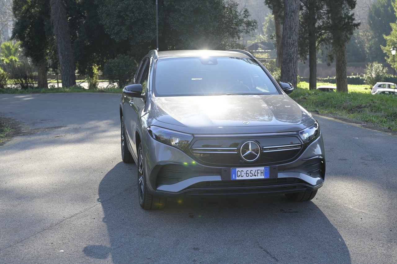 Mercedes EQA ed Honda e: prova su strada