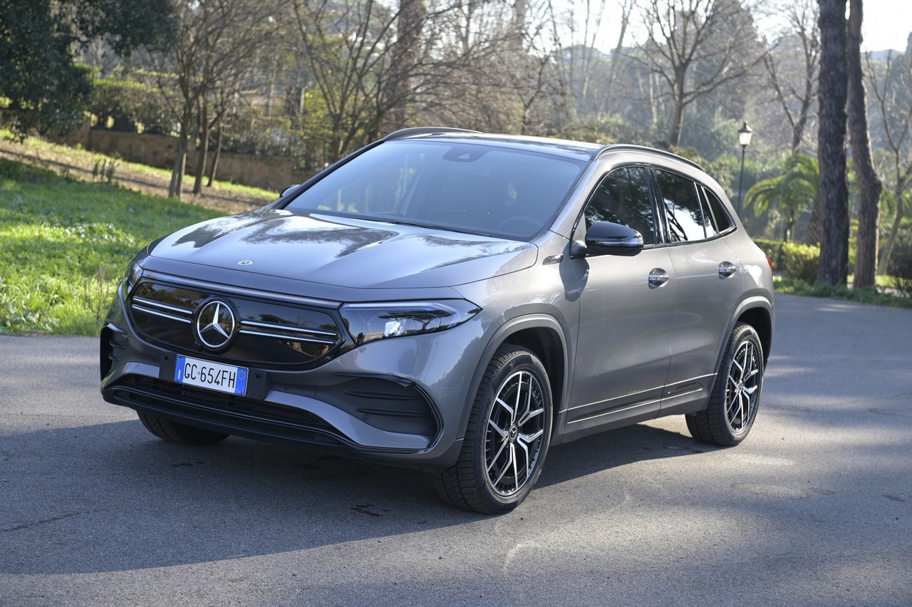 Mercedes EQA ed Honda e: prova su strada