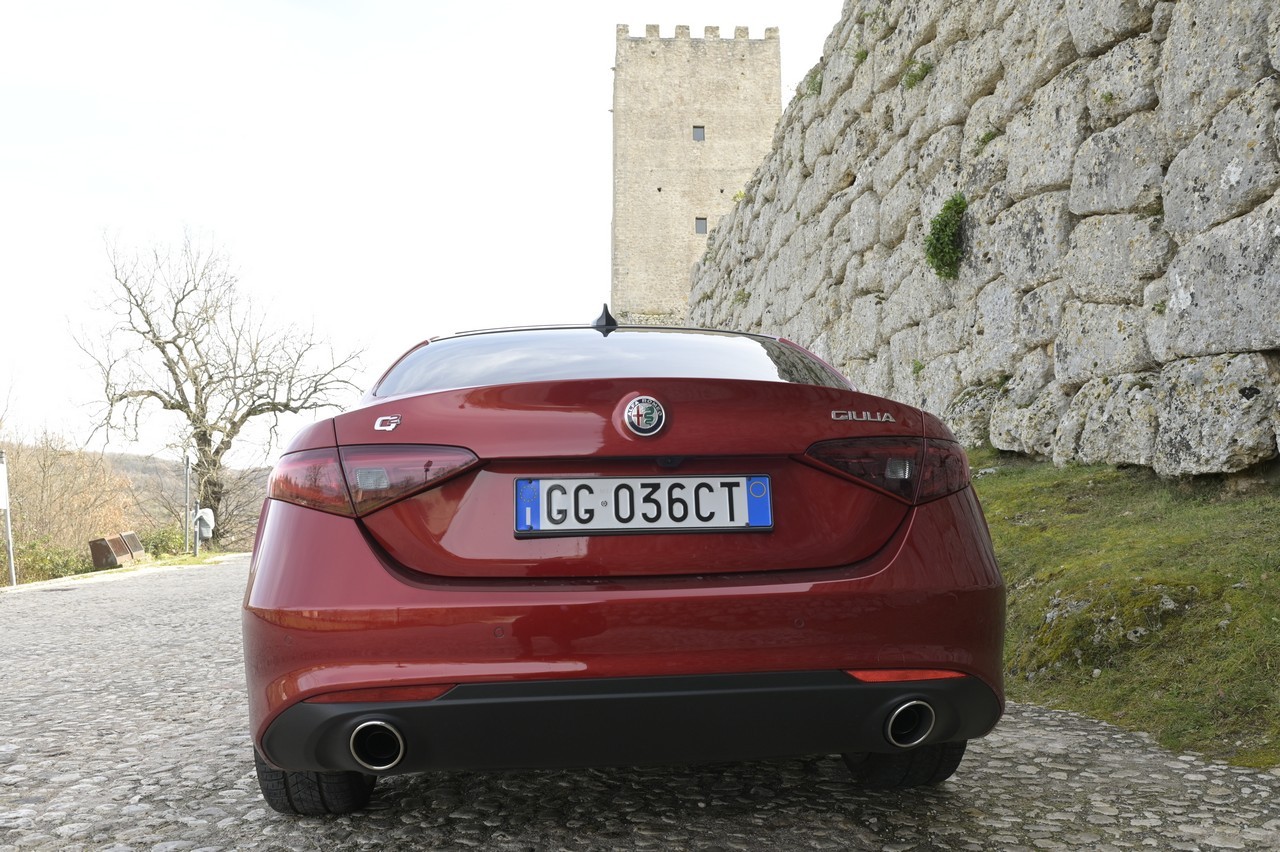 Alfa Romeo Giulia 6 C Villa d’Este: prova su strada