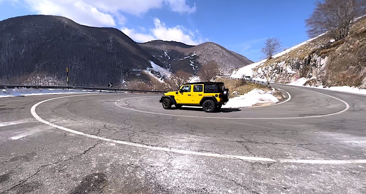 Jeep Wrangler Unlimited Rubicon 4Xe: la prova su strada