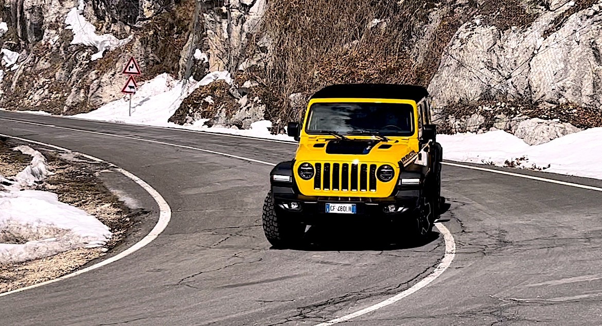 Jeep Wrangler Unlimited Rubicon 4Xe: la prova su strada