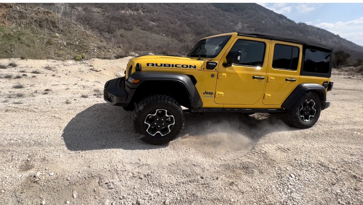 Jeep Wrangler Unlimited Rubicon 4Xe: la prova su strada