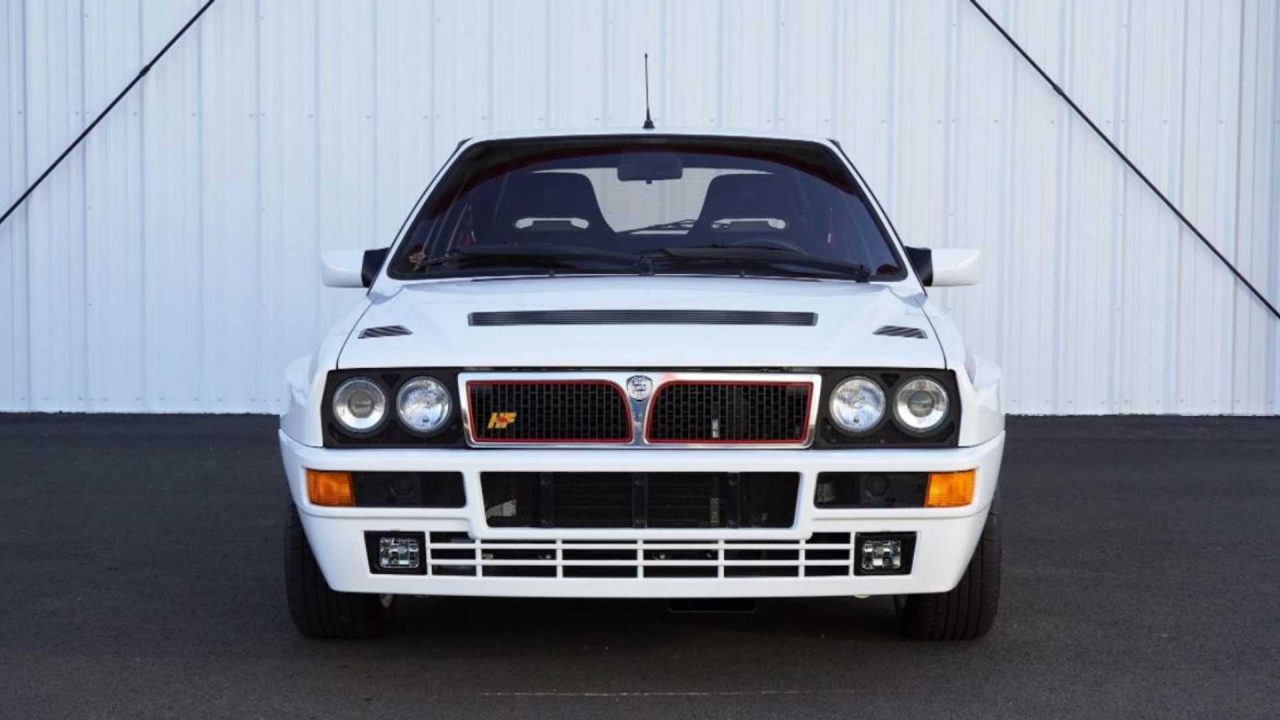 Lancia Delta Integrale Martini 5 Evoluzione: le immagini