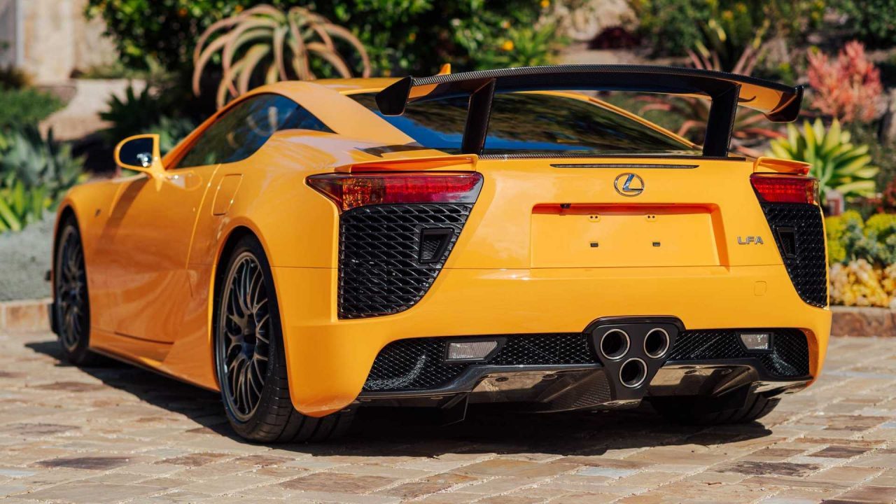 Lexus LFA Nurburgring, un esemplare in vendita: le immagini