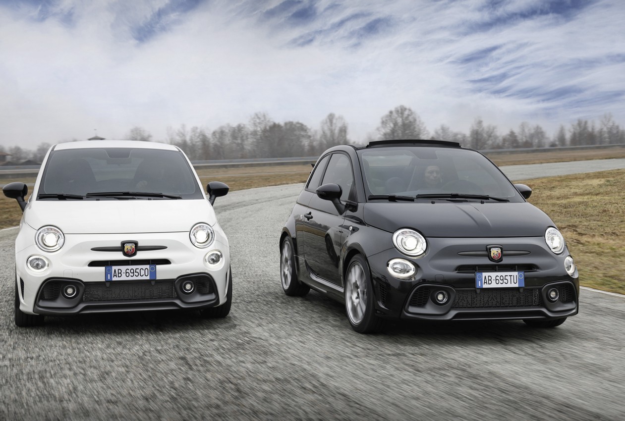 Abarth 595 e 695 2022: immagini ufficiali