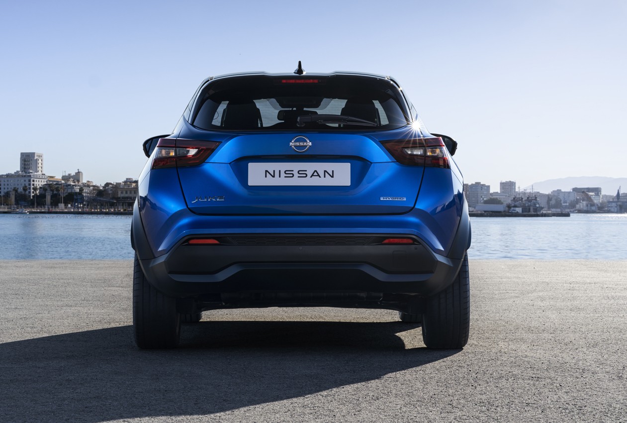 Nissan Juke Hybrid: immagini ufficiali