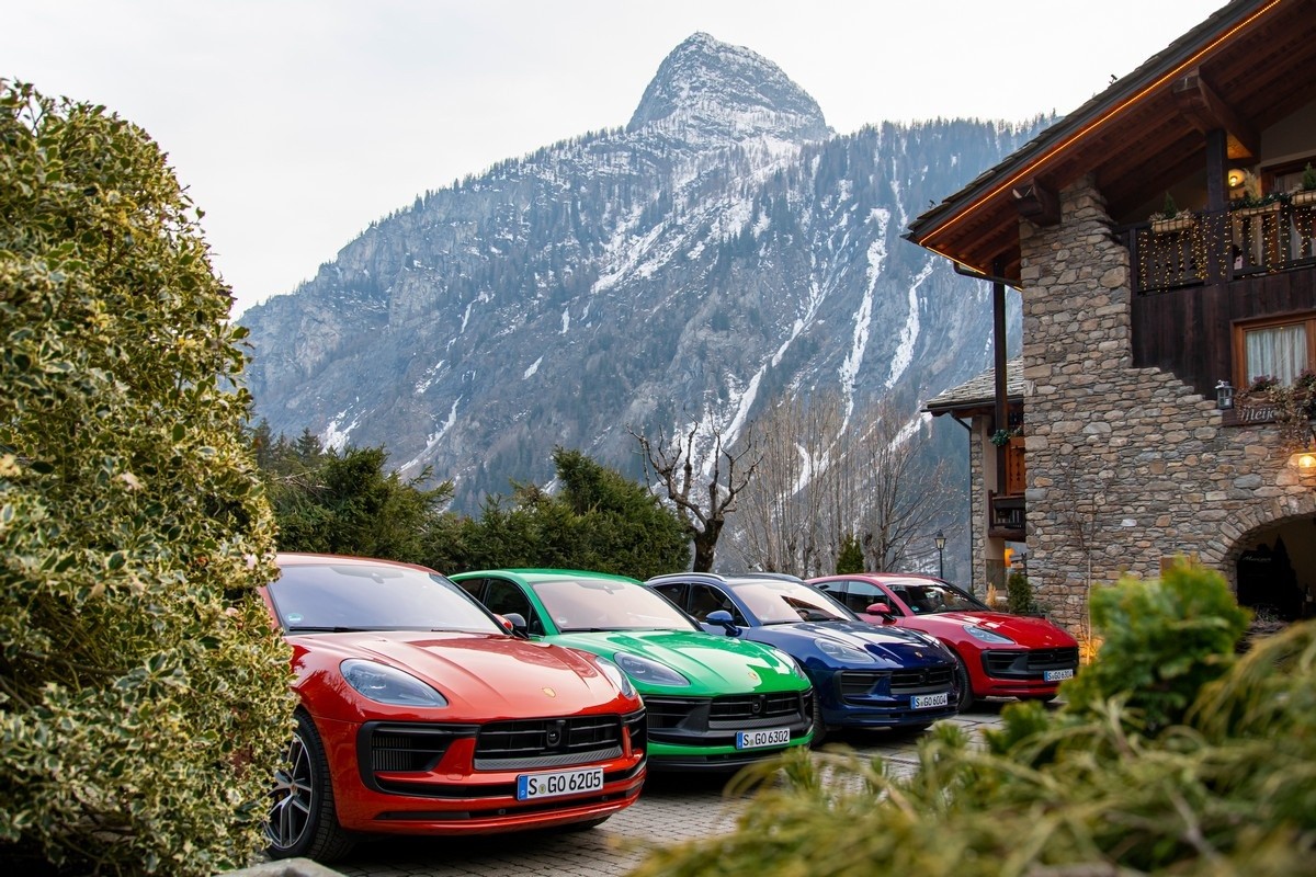 Porsche Macan 2022: primo contatto