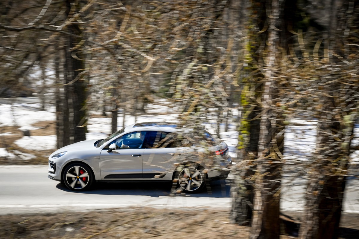 Porsche Macan 2022: primo contatto