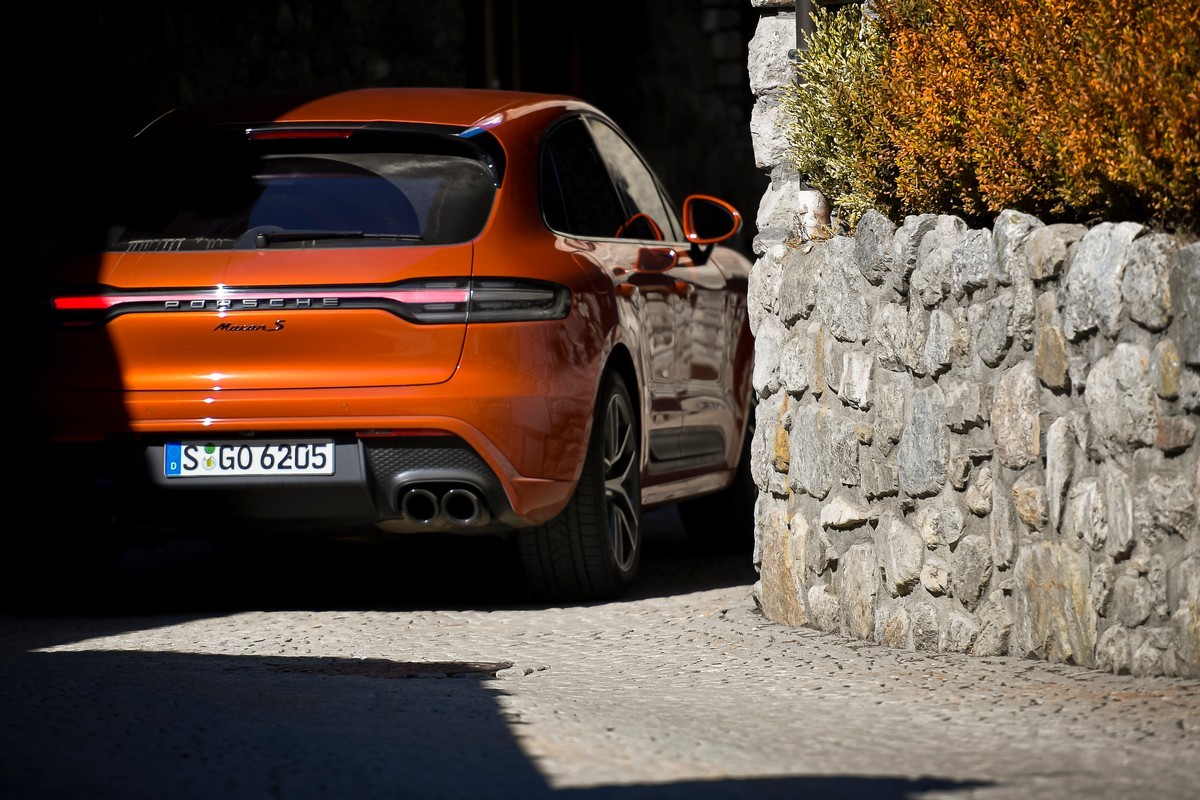 Porsche Macan 2022: primo contatto