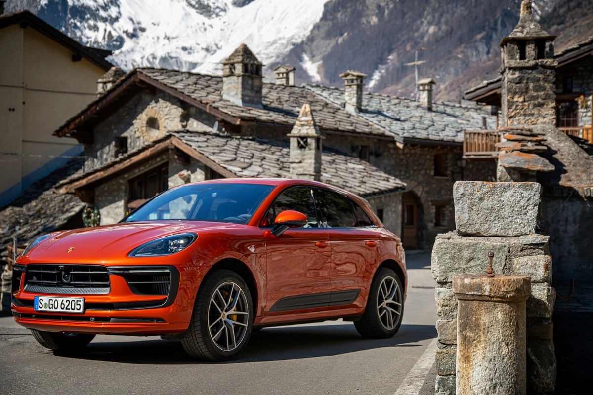 Porsche Macan 2022: primo contatto