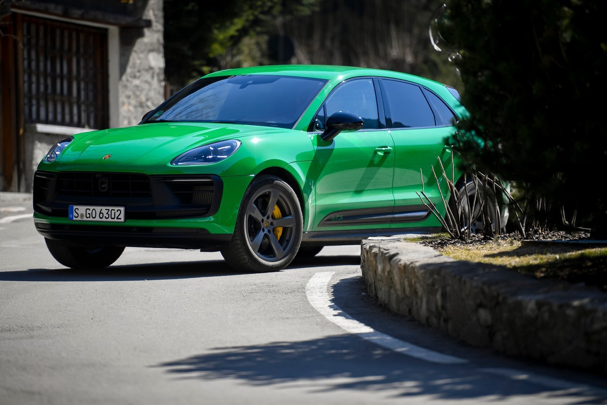 Porsche Macan 2022: primo contatto