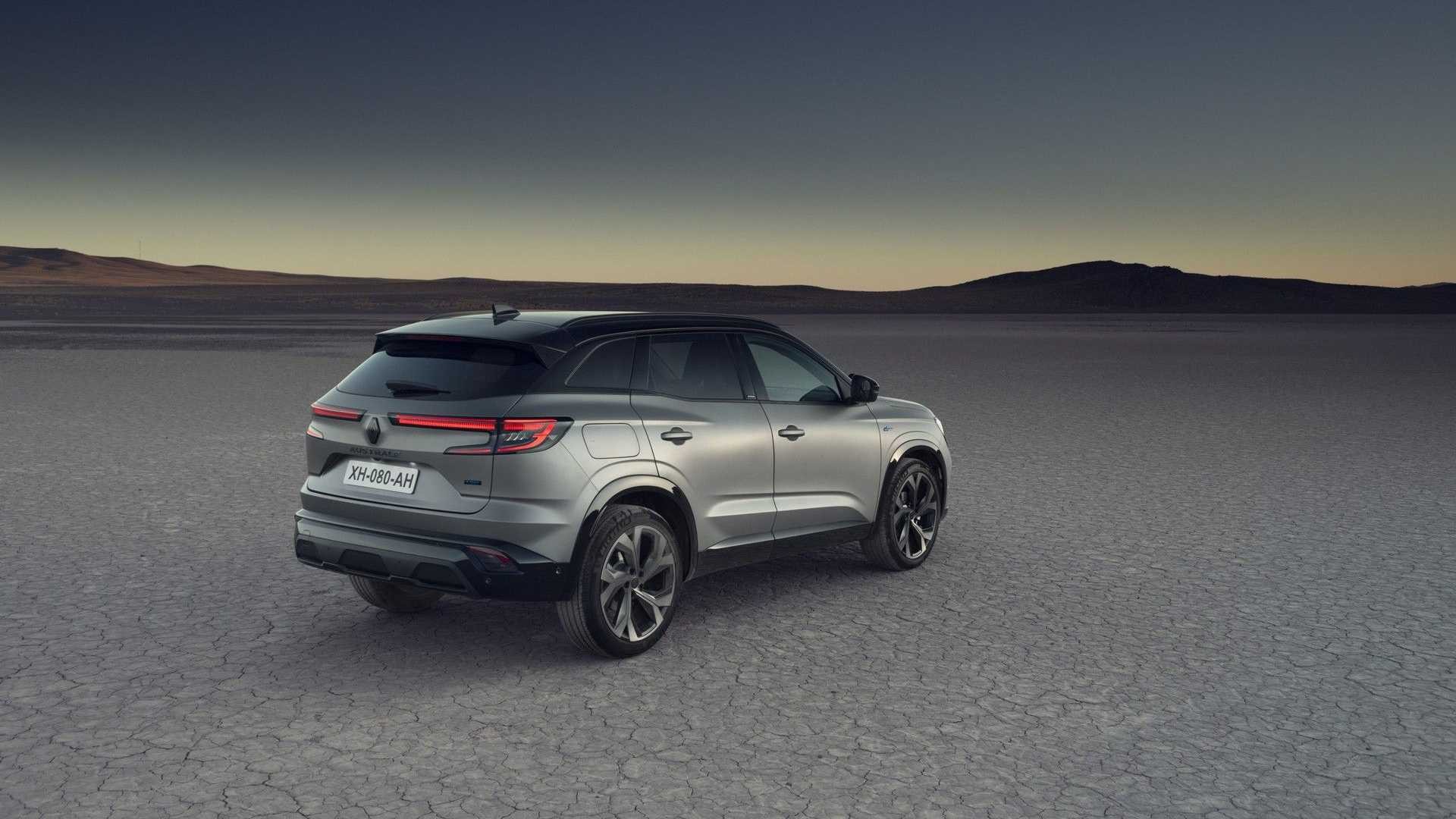 Renault Austral: le immagini ufficiali