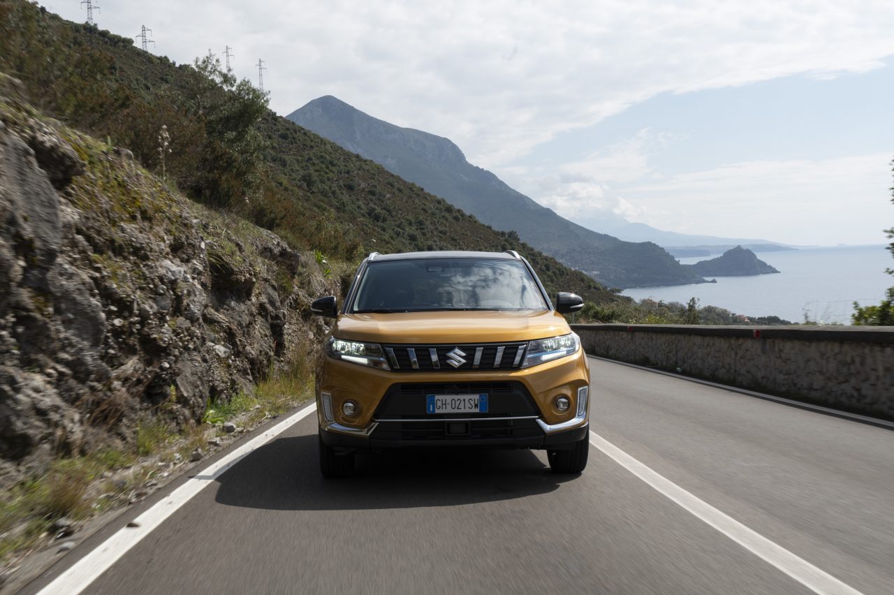 Suzuki Vitara 1.5 140V: le immagini