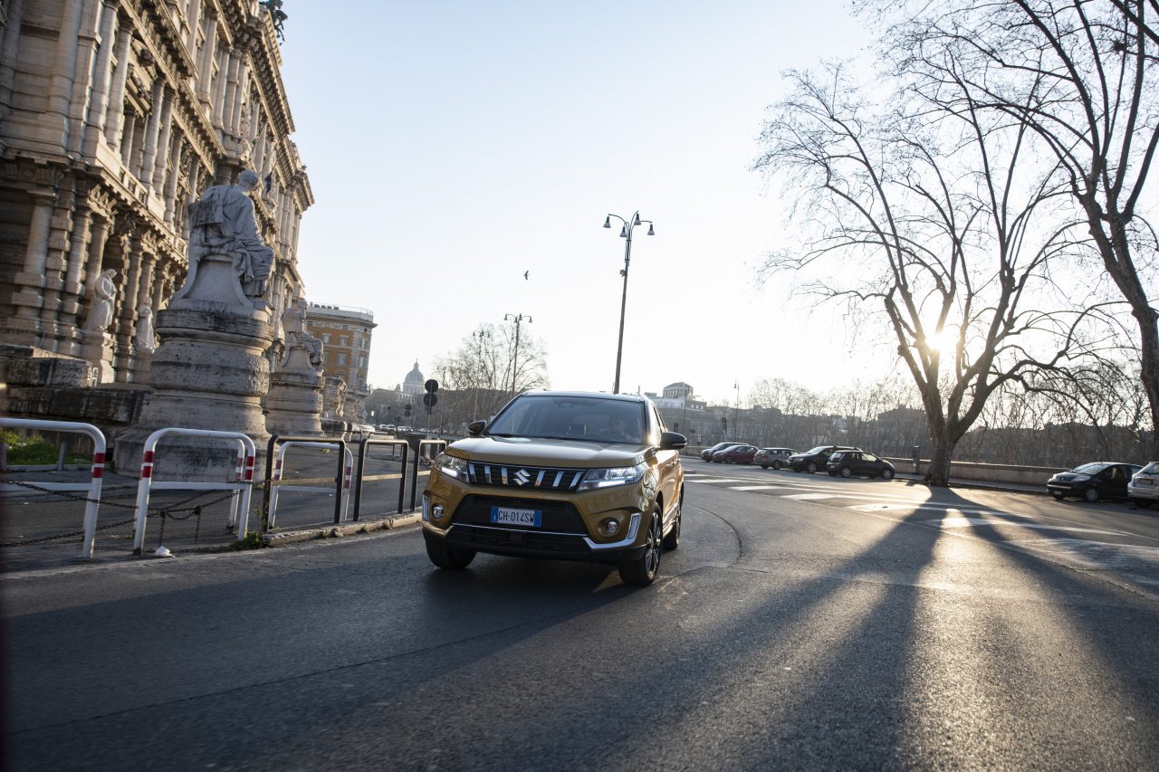 Suzuki Vitara 1.5 140V: le immagini