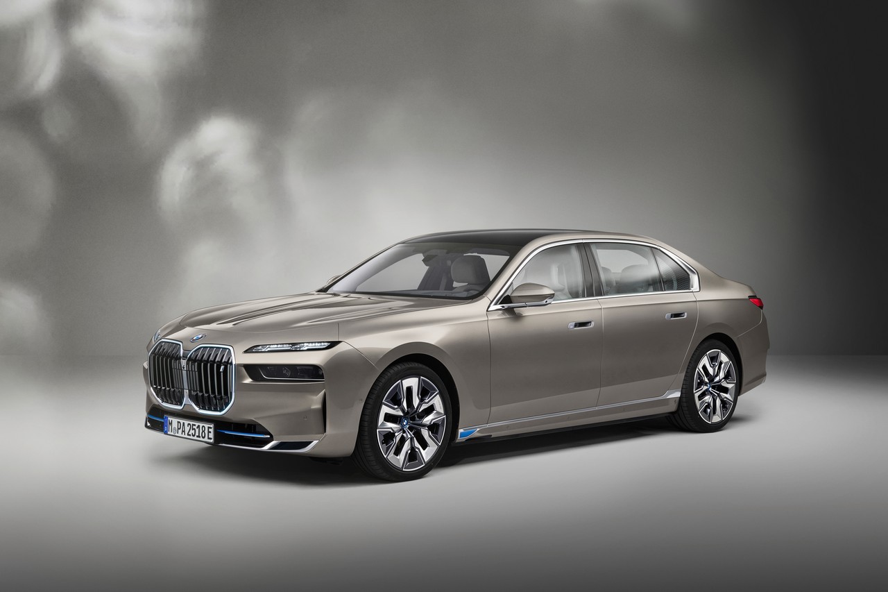 Bmw Serie 7 2022: immagini ufficiali