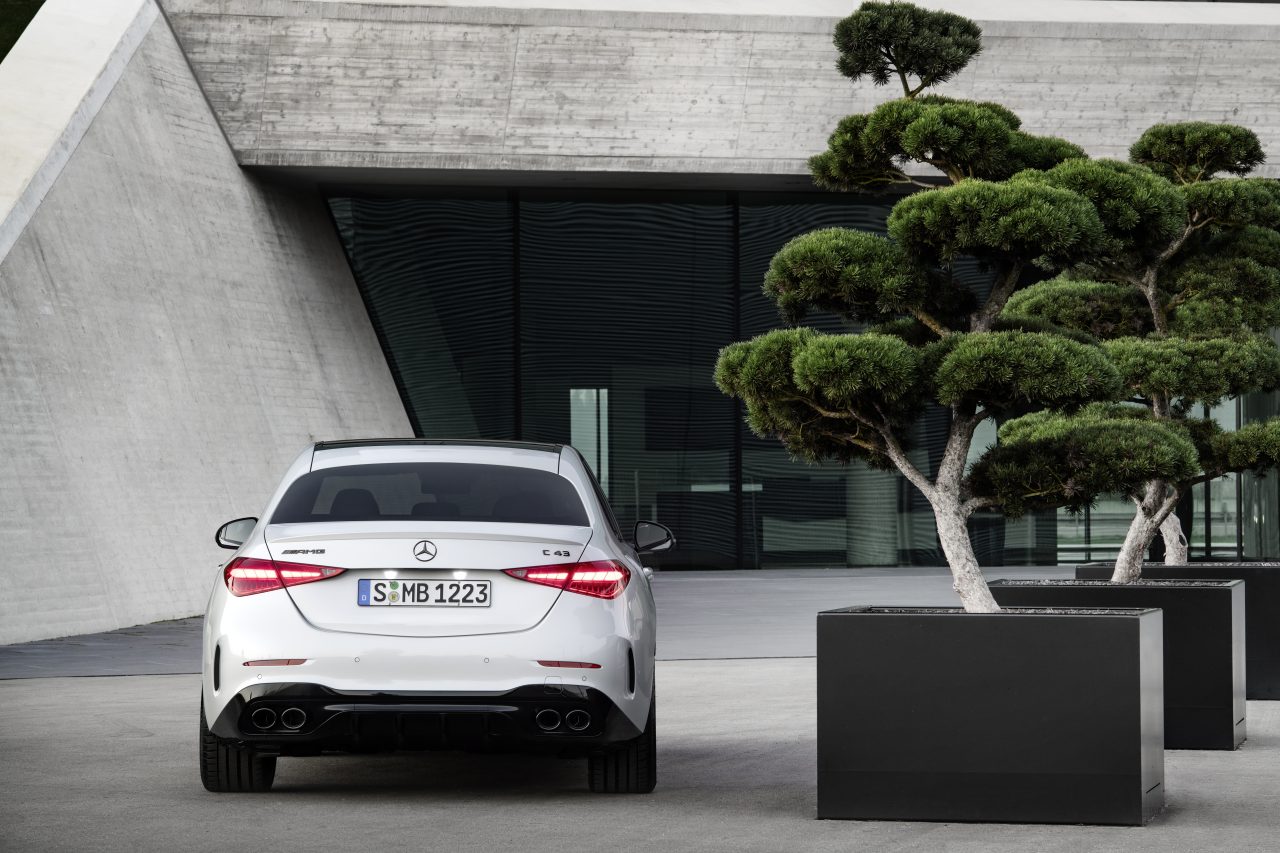 Mercedes-AMG C63: le immagini