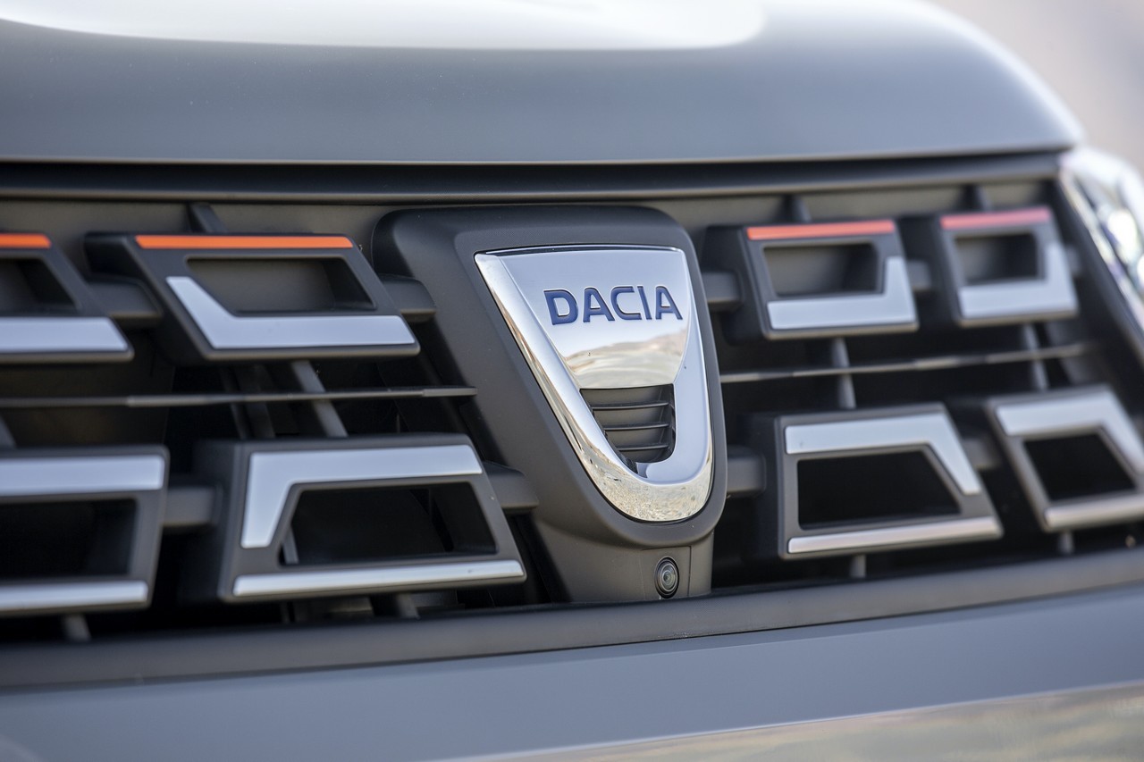 Dacia Duster Extreme 2022: nuove immagini ufficiali