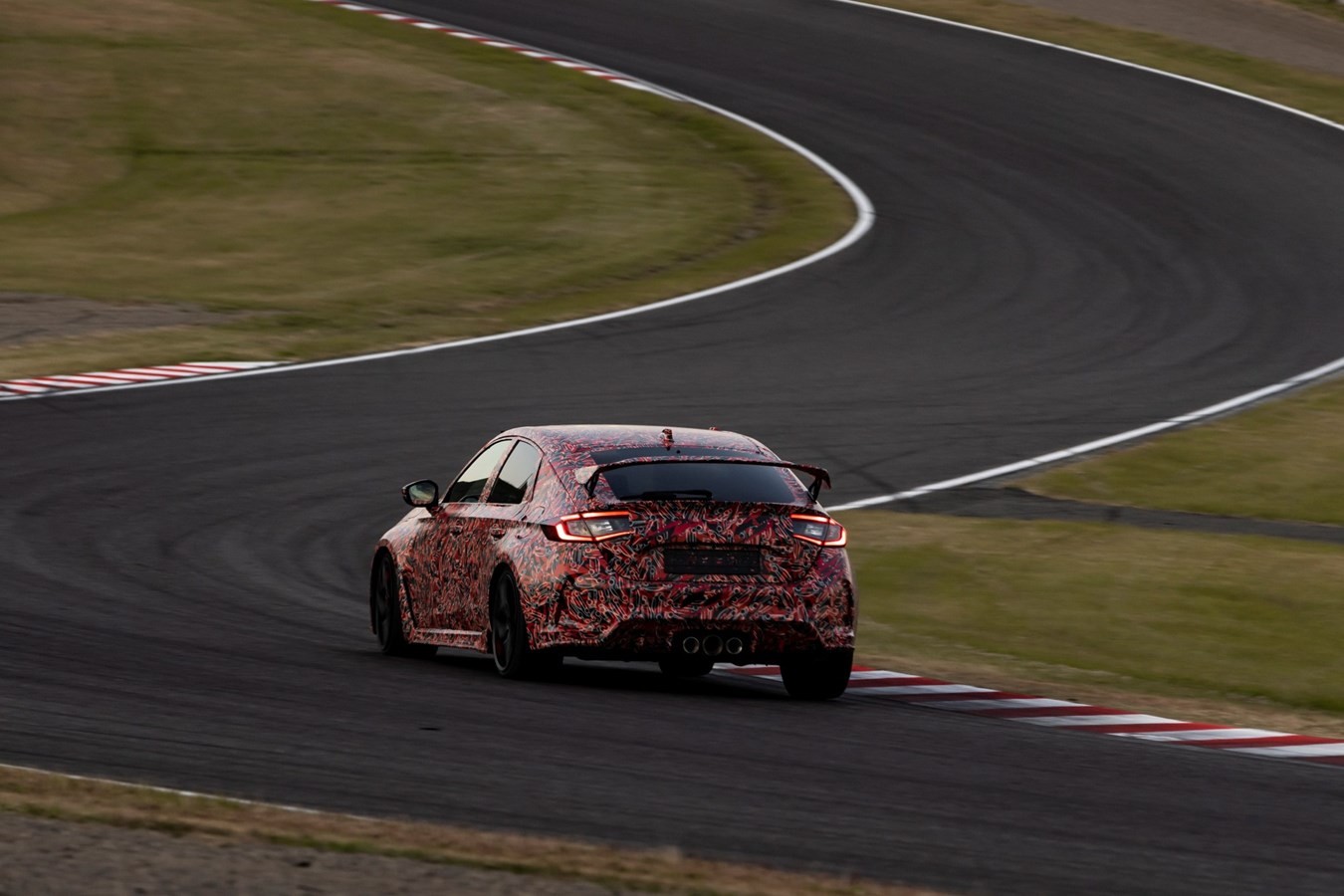 Nuova Honda Civic Type R record a Suzuka