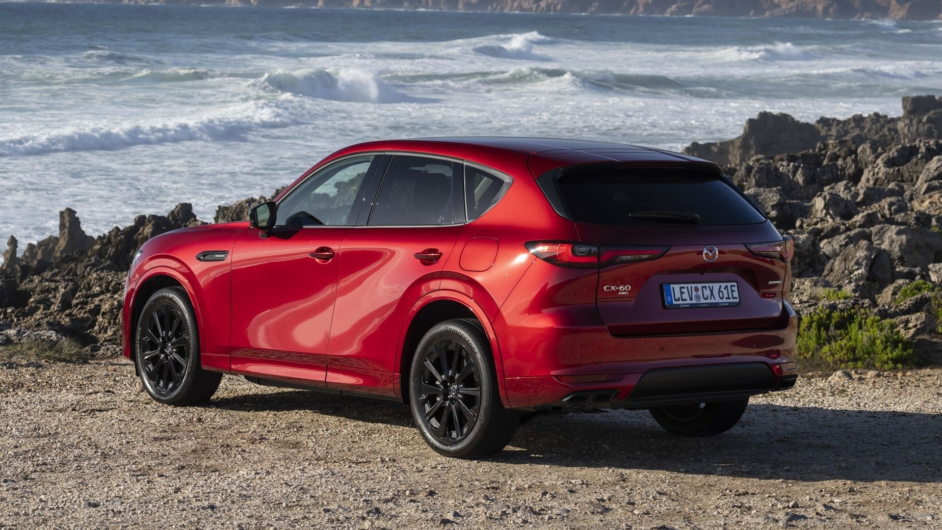 Mazda CX-60: nuove immagini ufficiali