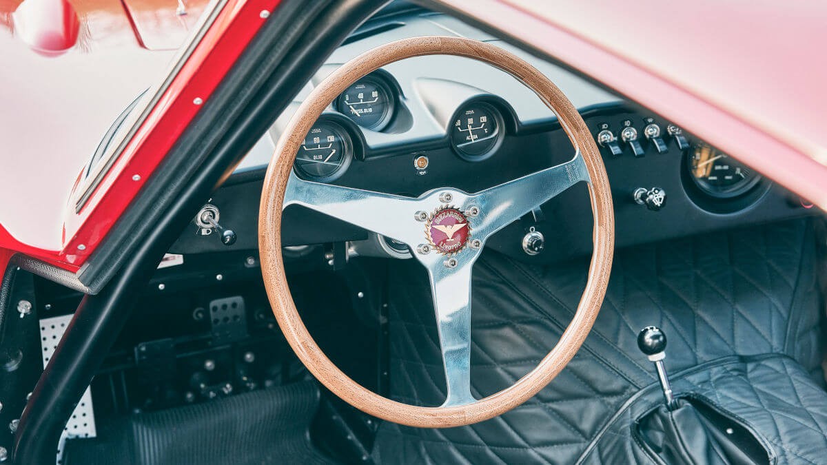 Bizzarrini 5300 GT Corsa Revival: le immagini