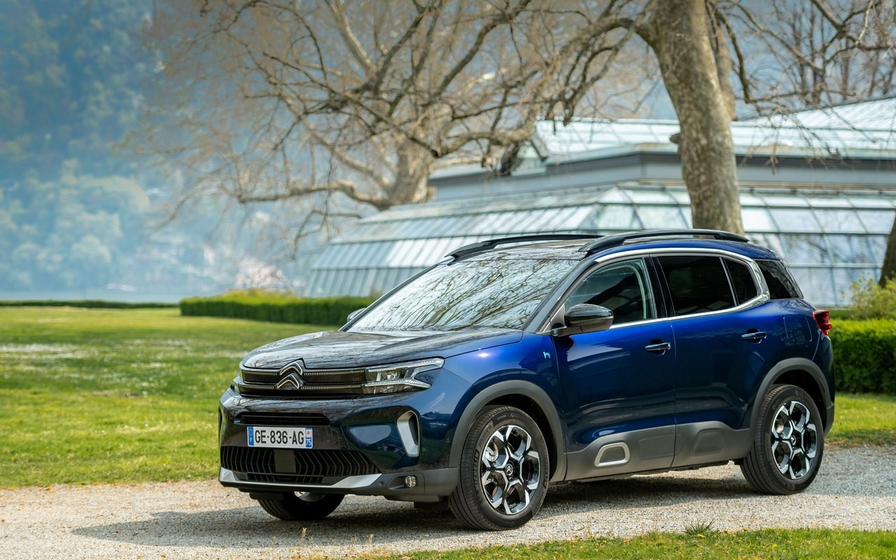 Citroen C5 AIRCROSS, MY AMI BUGGY CONCEPT e C5 X a Villa Erba: le immagini