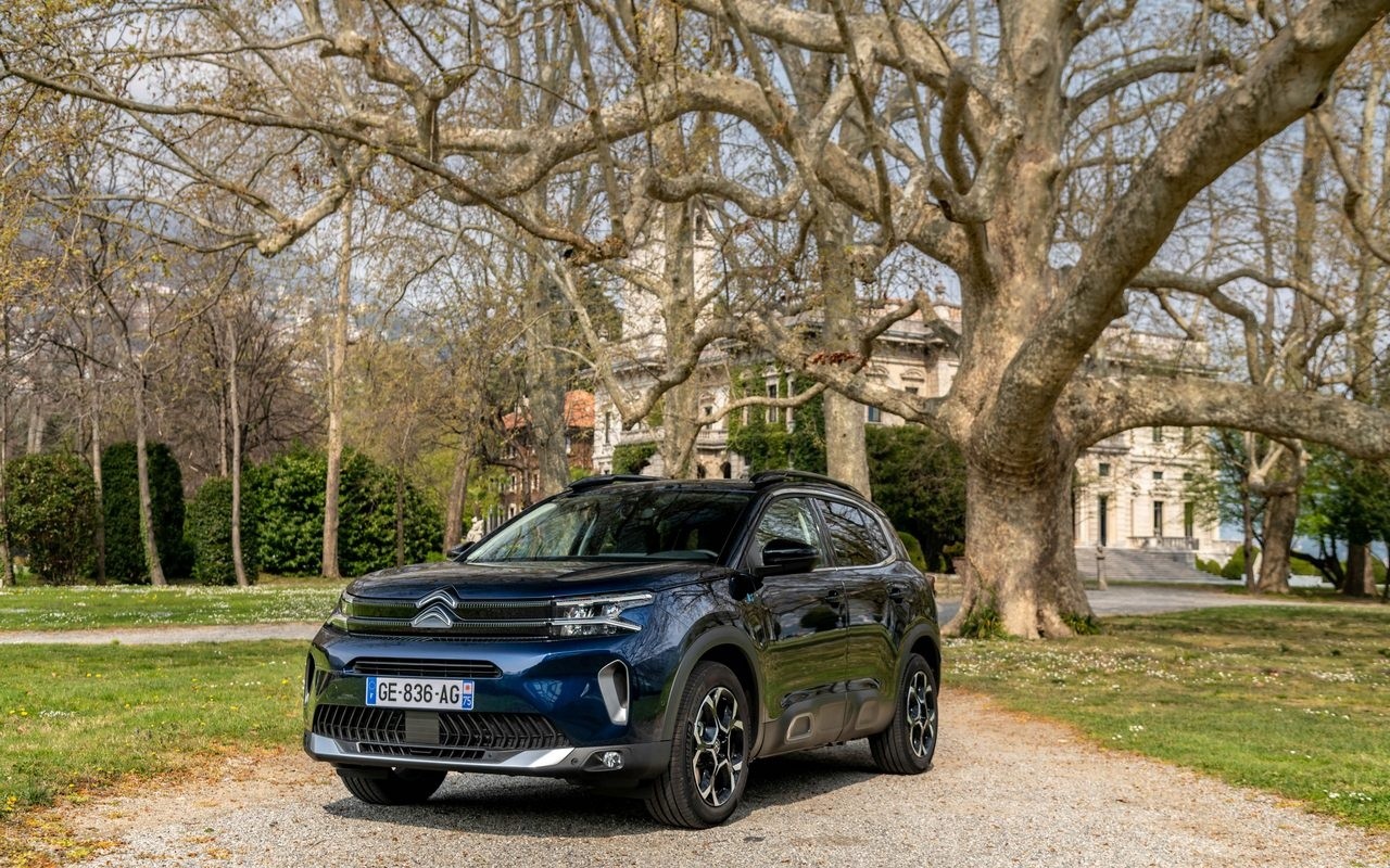 Citroen C5 AIRCROSS, MY AMI BUGGY CONCEPT e C5 X a Villa Erba: le immagini