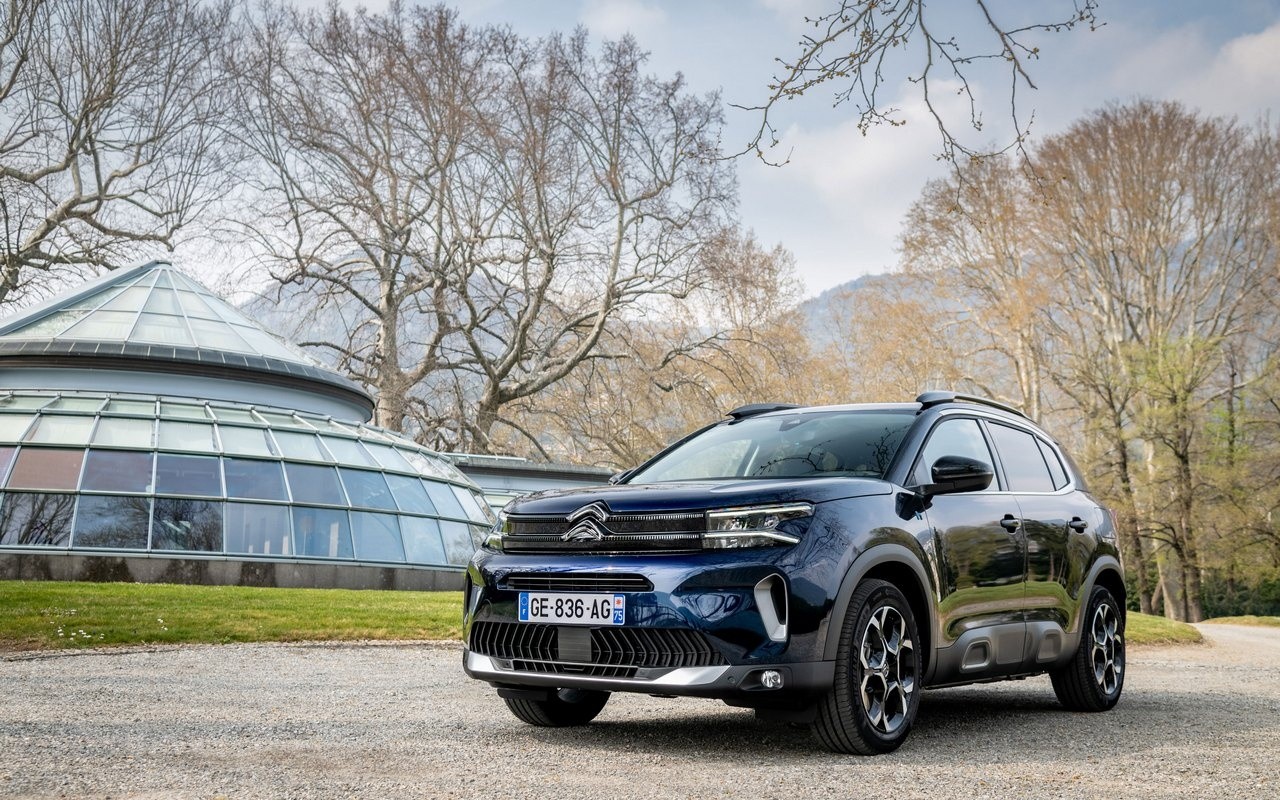 Citroen C5 AIRCROSS, MY AMI BUGGY CONCEPT e C5 X a Villa Erba: le immagini