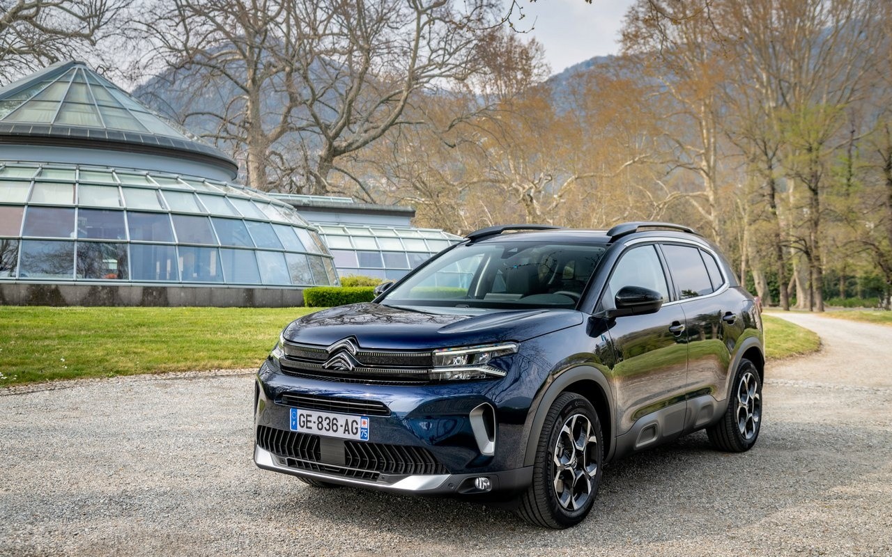 Citroen C5 AIRCROSS, MY AMI BUGGY CONCEPT e C5 X a Villa Erba: le immagini