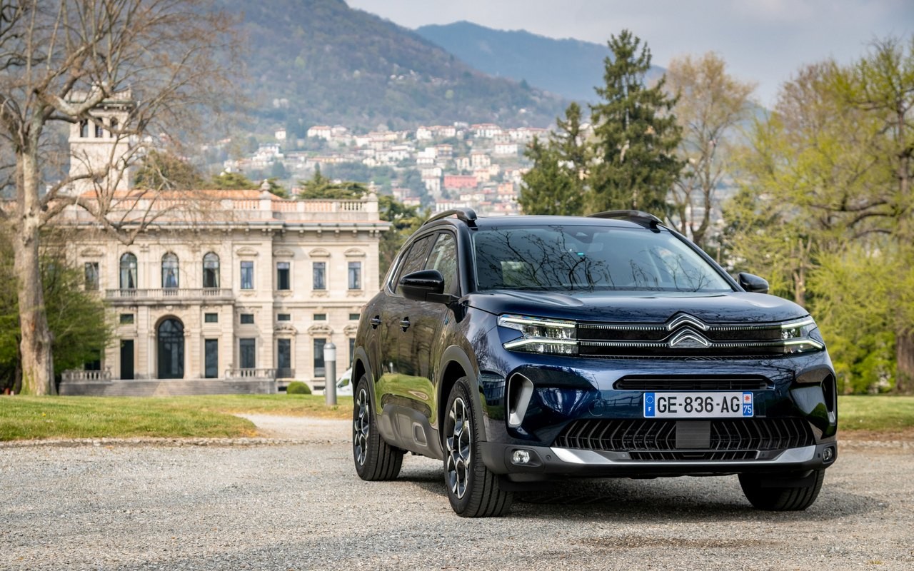 Citroen C5 AIRCROSS, MY AMI BUGGY CONCEPT e C5 X a Villa Erba: le immagini