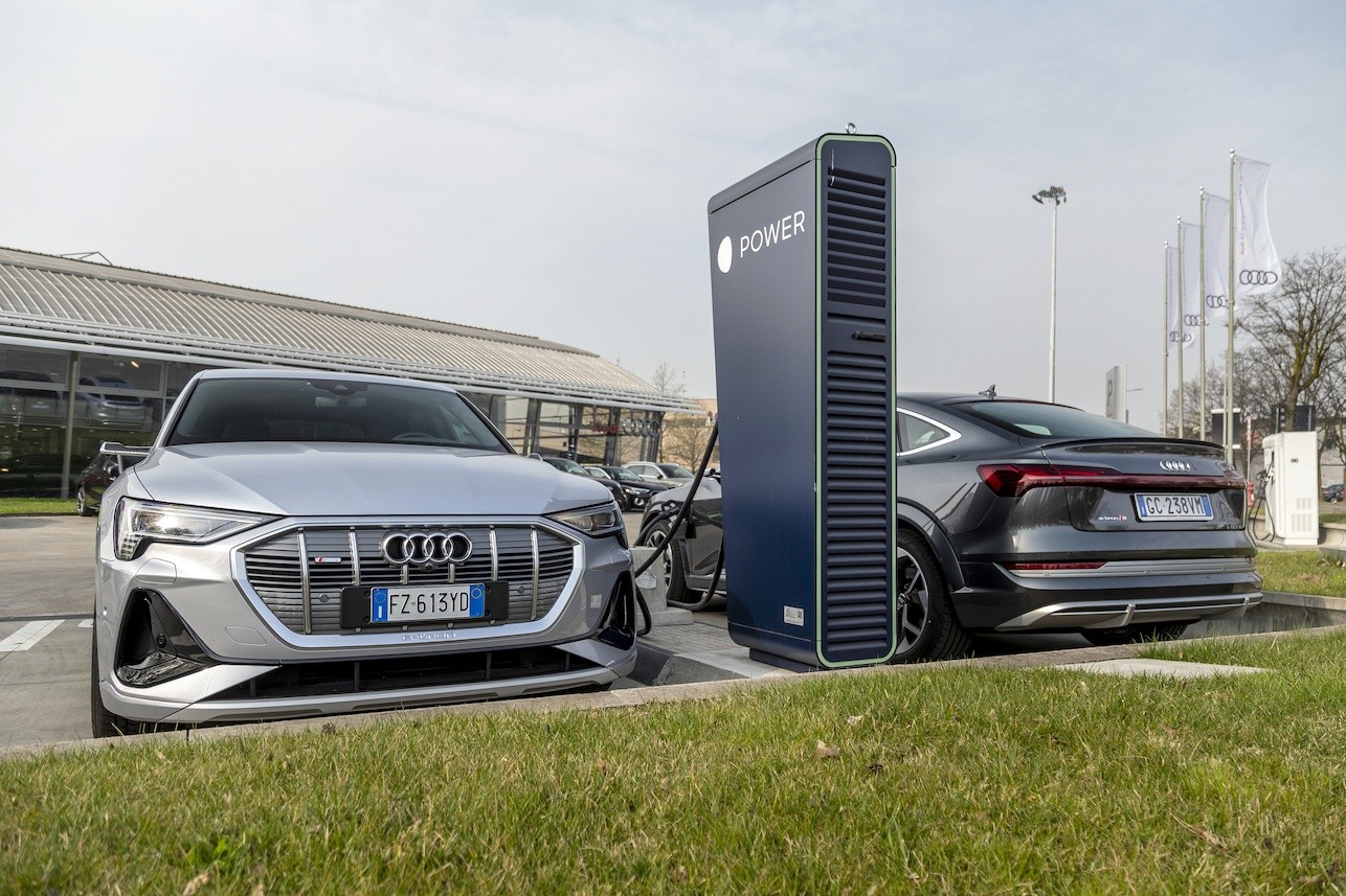 Audi: un viaggio in elettrico sfruttando la rete dei punti vendita