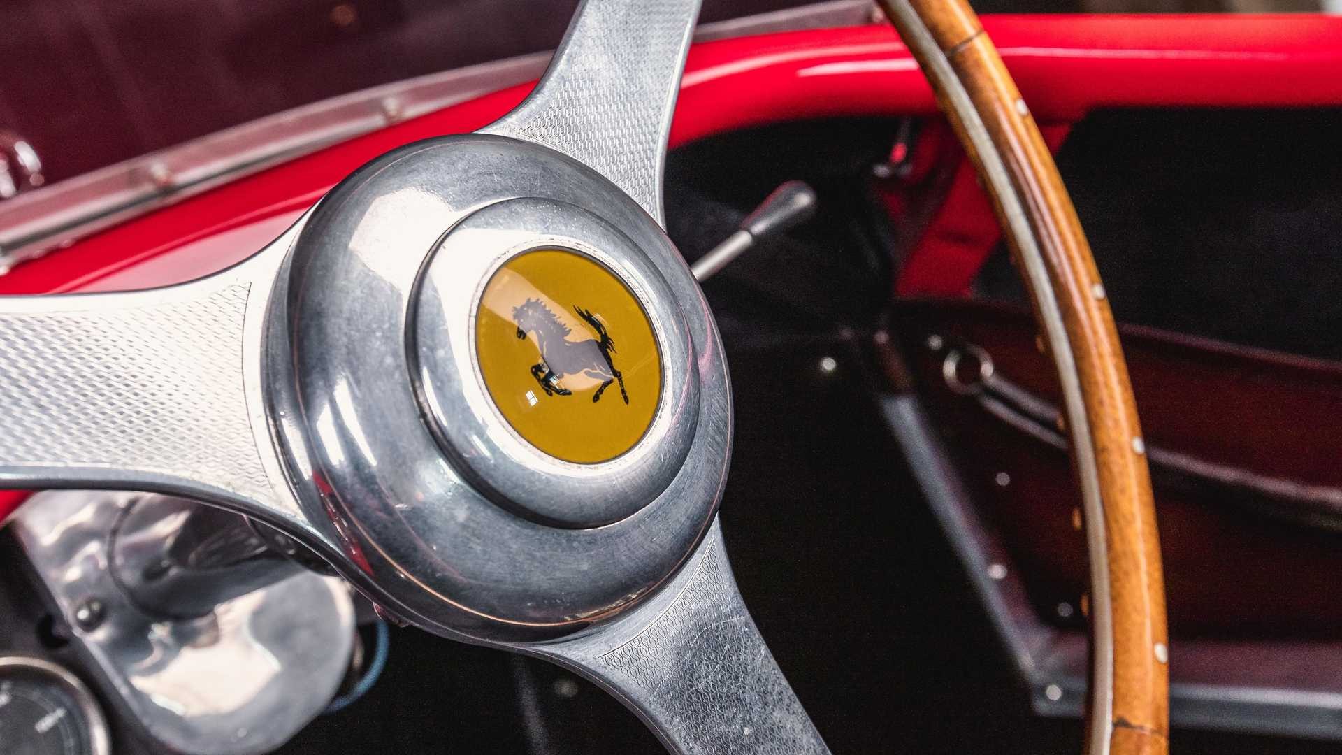 Ferrari 340 MM Spider by Vignale: le immagini ufficiali