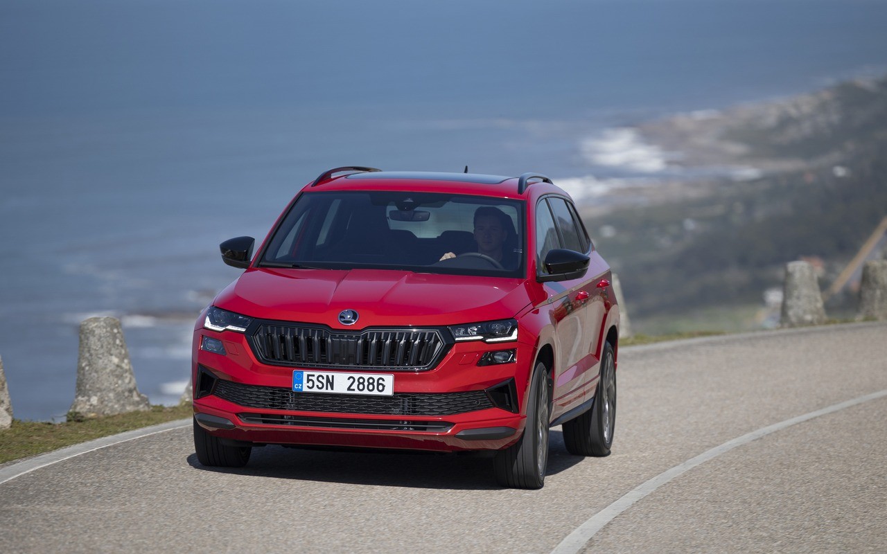 Nuova Skoda Karoq 2022: immagini ufficiali inedite