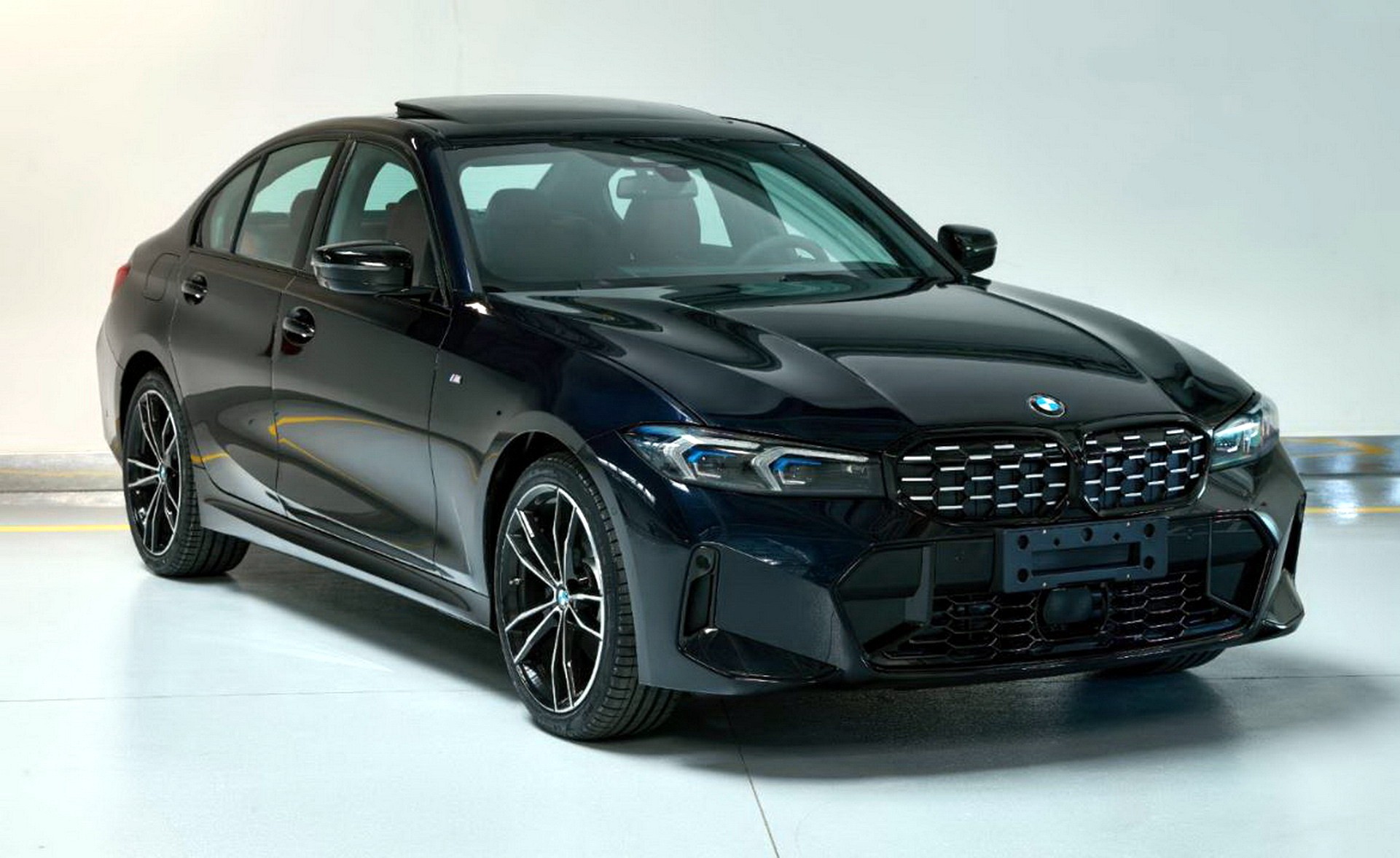 BMW Serie 3: le foto del restyling