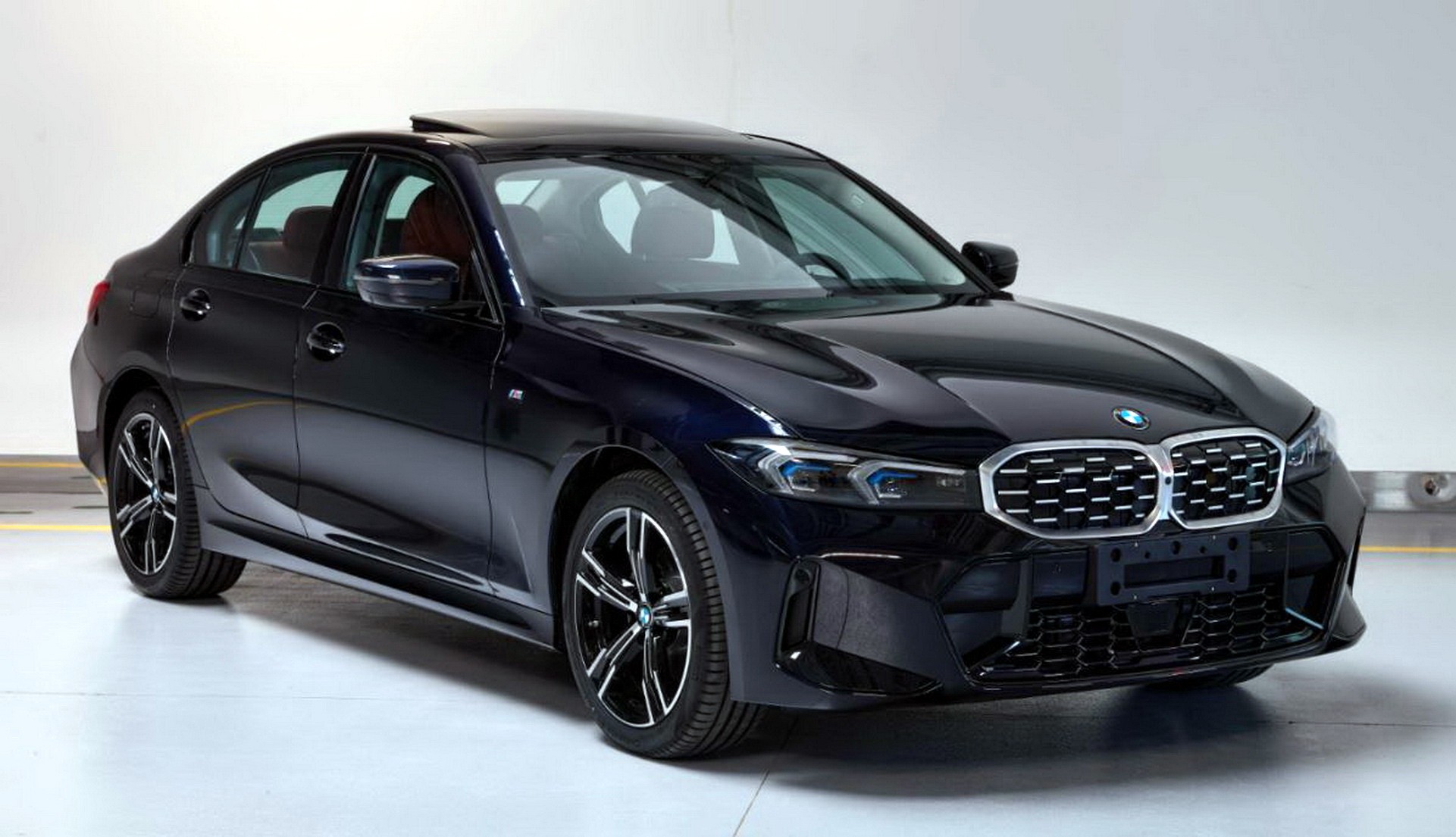 BMW Serie 3: le foto del restyling