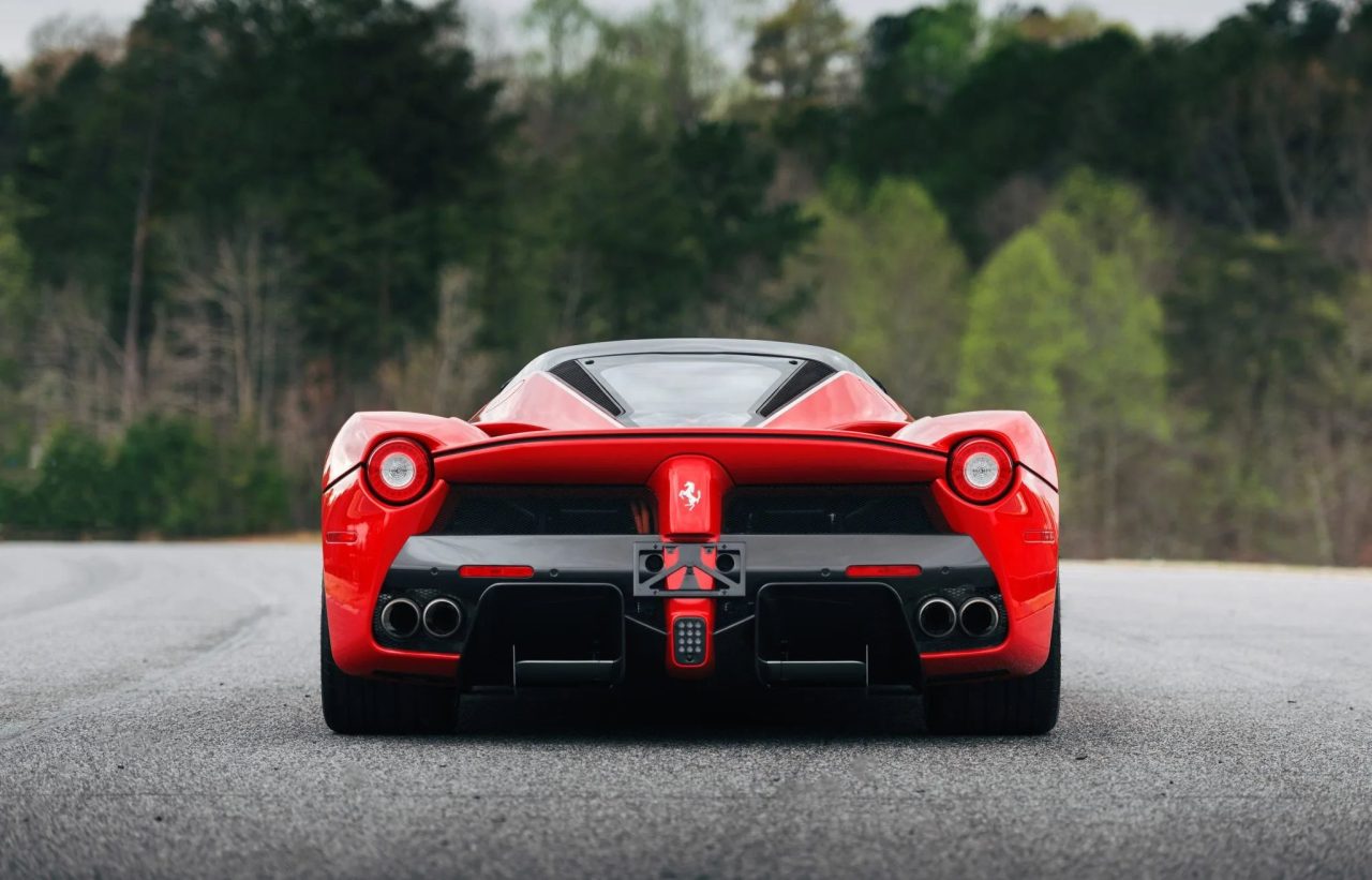 Ferrari LaFerrari Aperta in vendita: le immagini