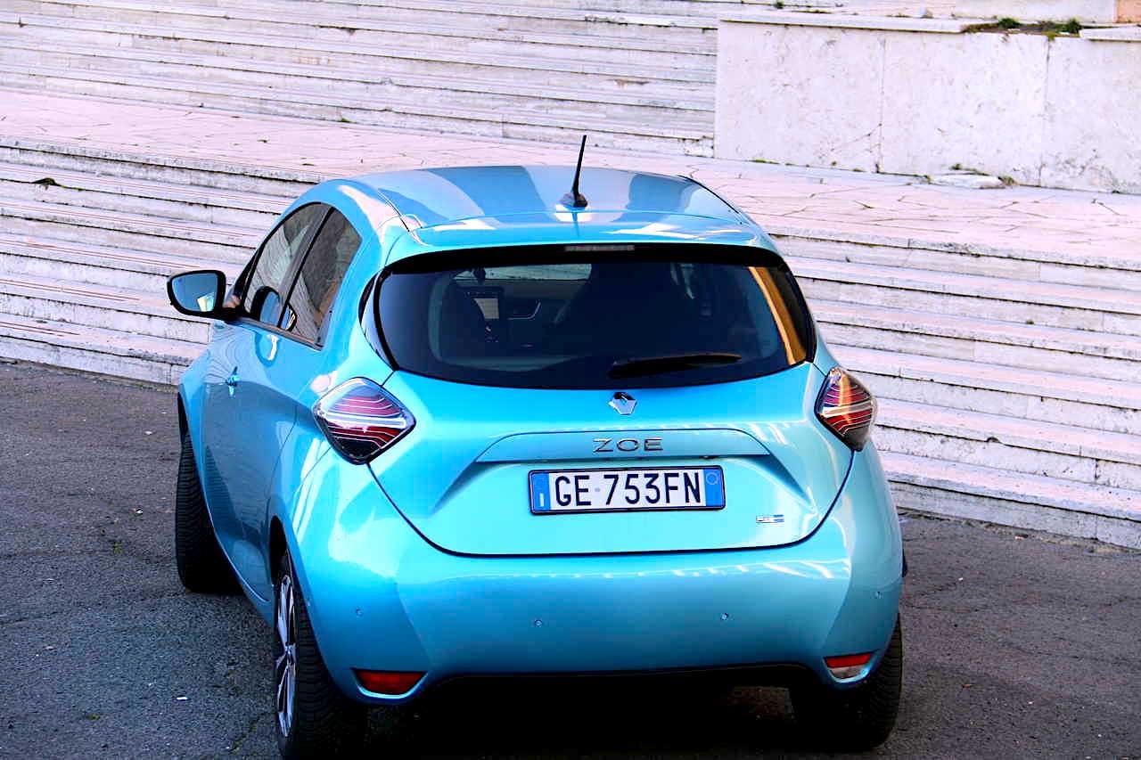 Renault Zoe R135 Intens: prova su strada