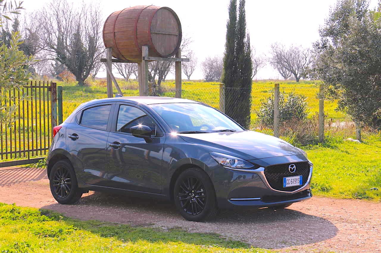 Mazda 2 e-Skyactiv-G M Hybrid: prova su strada