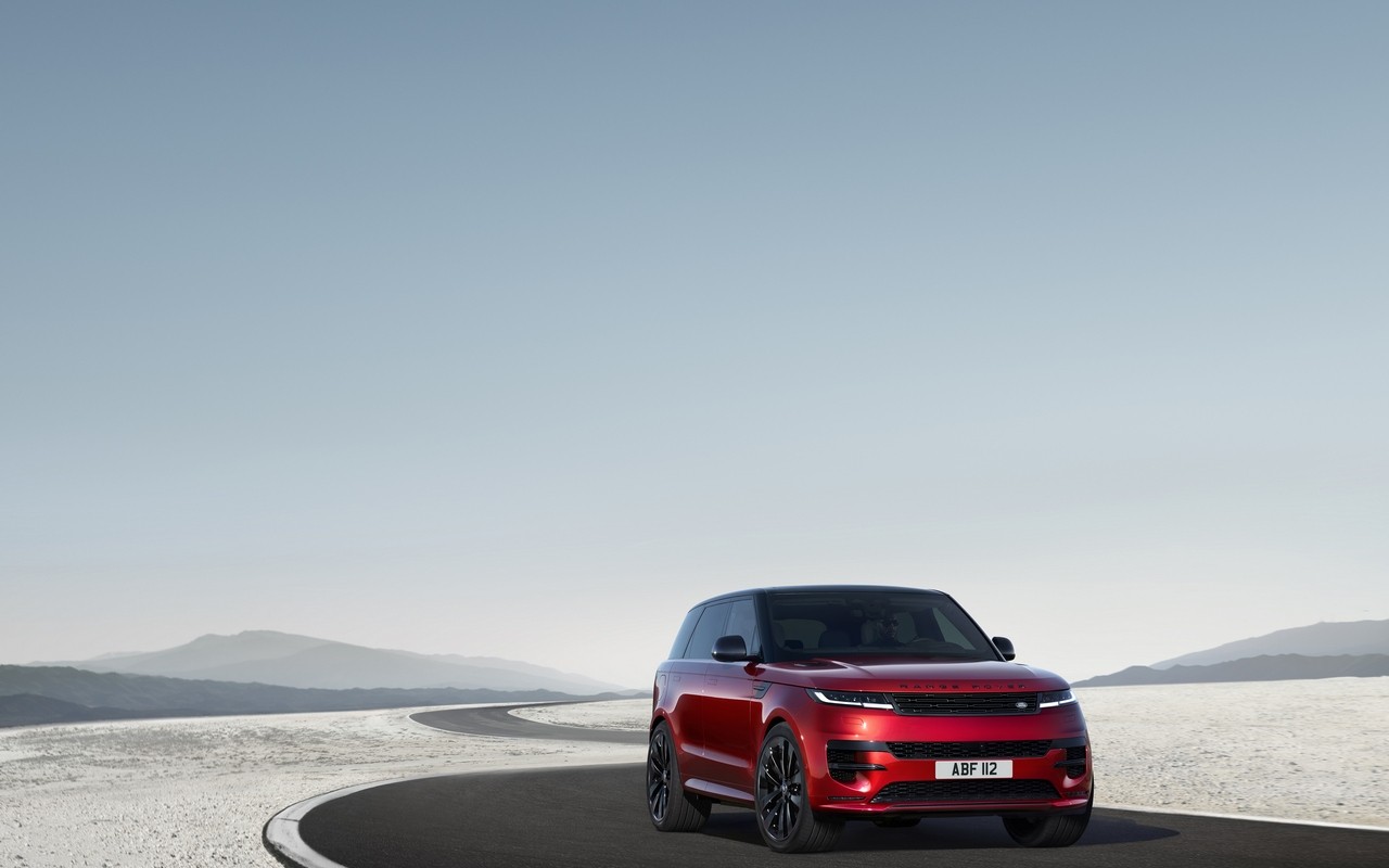 Nuova Range Rover Sport 2022: le immagini ufficiali