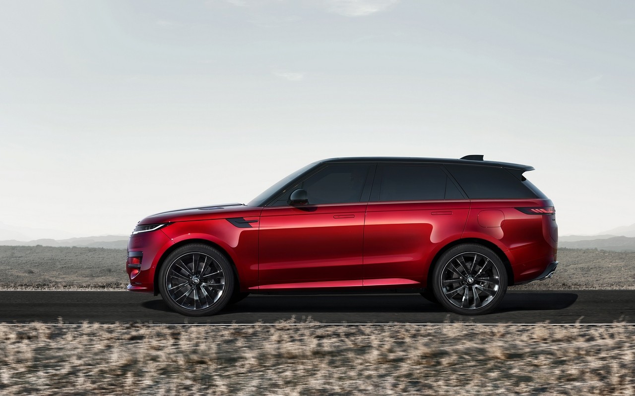 Nuova Range Rover Sport 2022: le immagini ufficiali