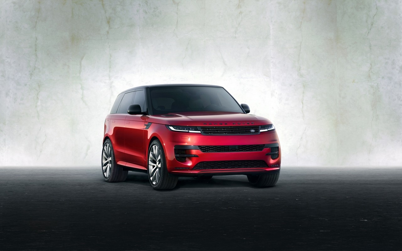 Nuova Range Rover Sport 2022: le immagini ufficiali