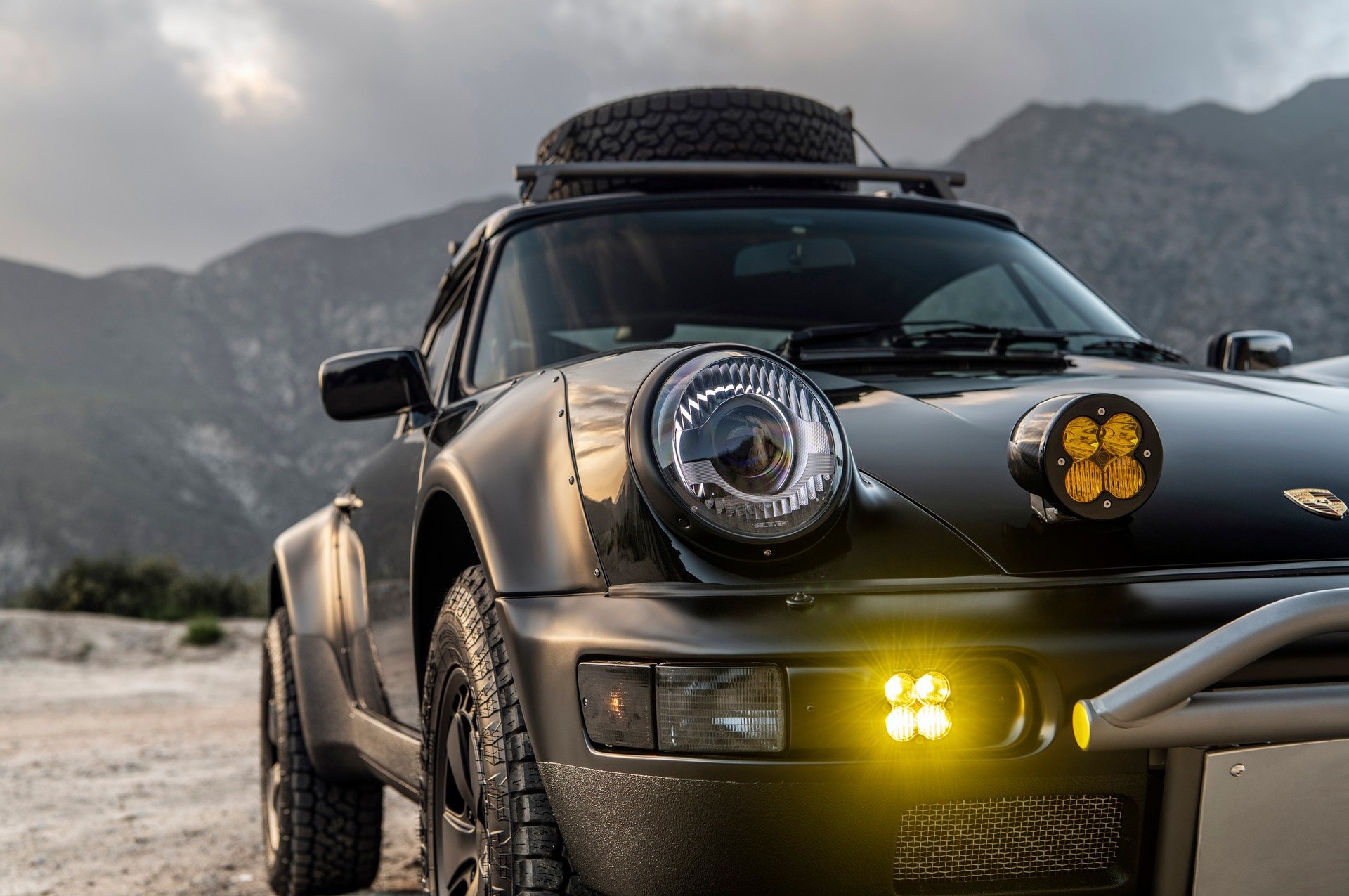 Porsche 964 Safari Sportsman: le immagini