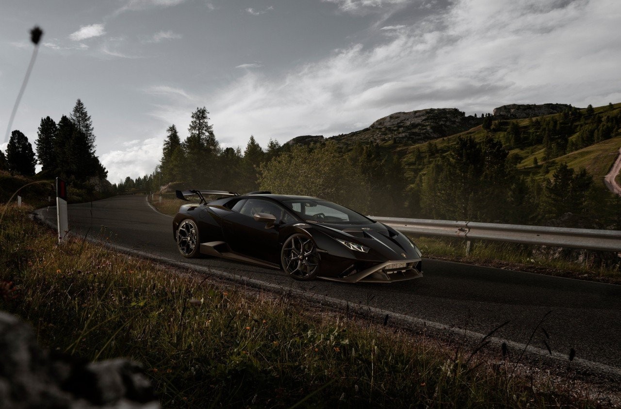 Lamborghini Huracan STO by Novitec con scarico in oro