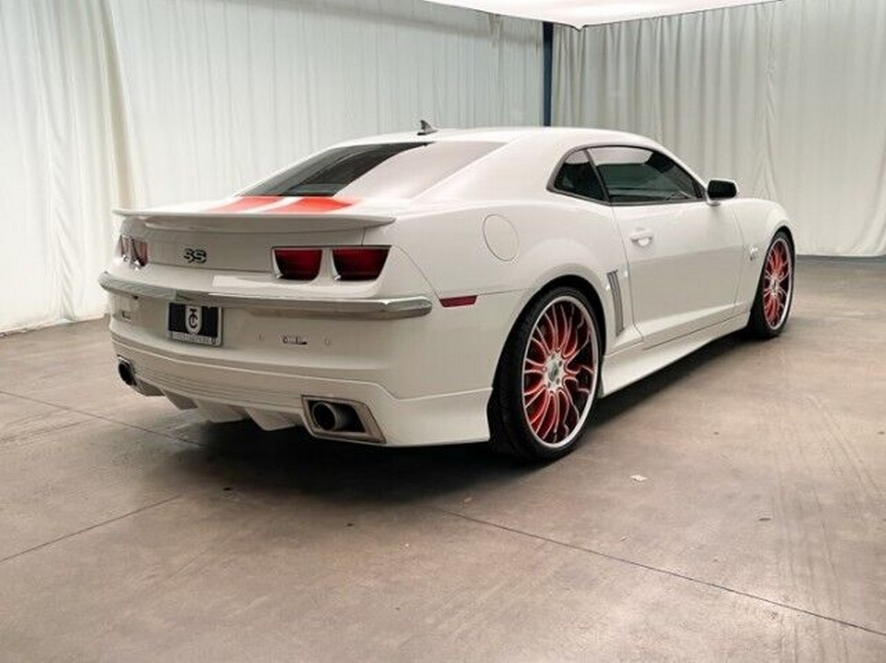 Chevrolet Camaro SS reverse restomod: le immagini