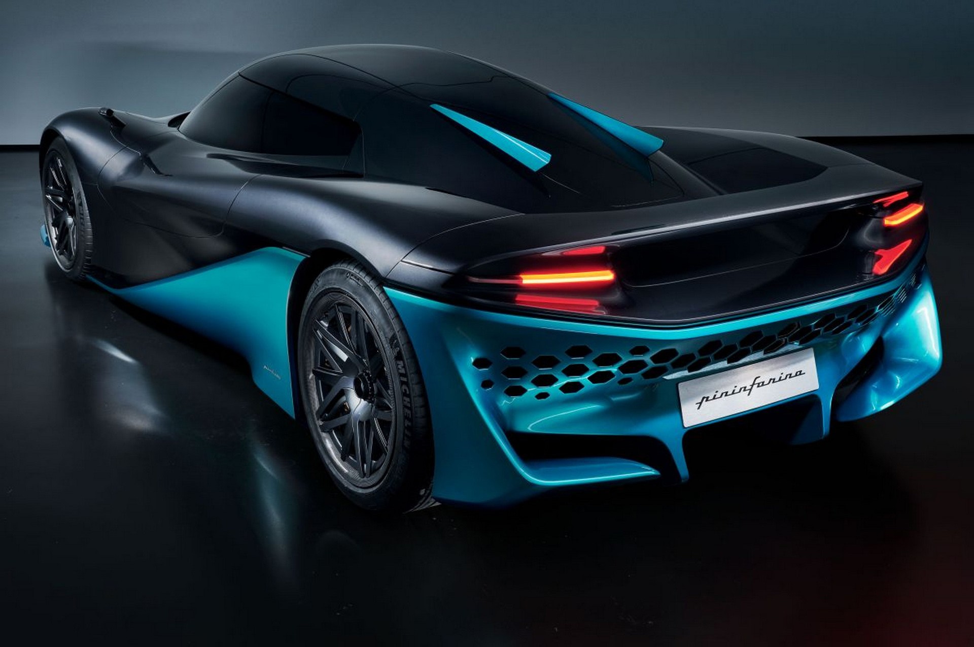 Pininfarina Viritech Apricale Concept