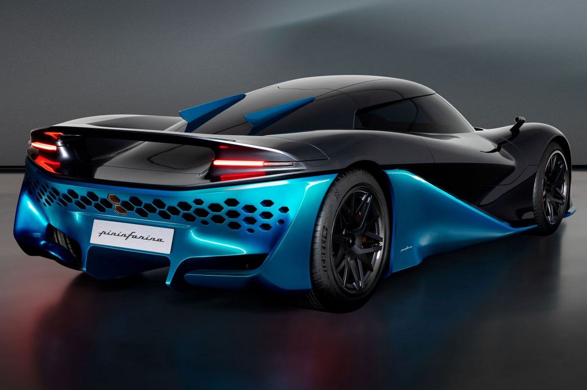 Pininfarina Viritech Apricale Concept