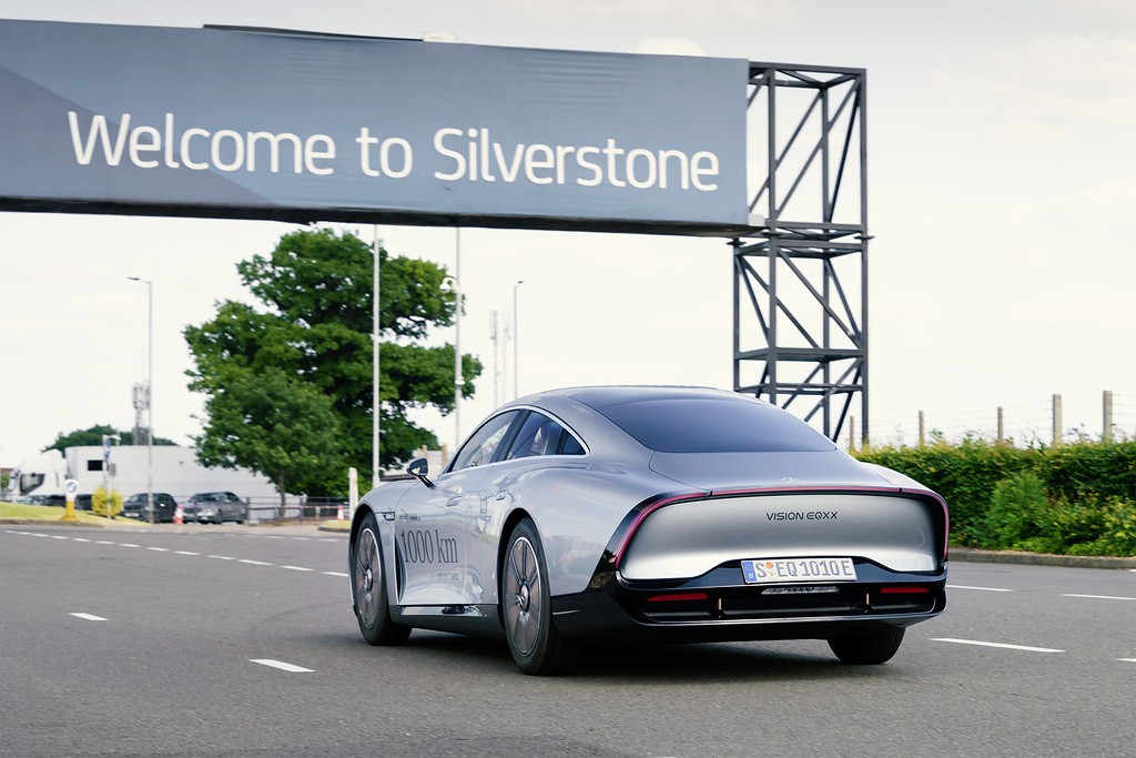 Mercedes-Benz Vision EQXX: da Stoccarda a Silverstone