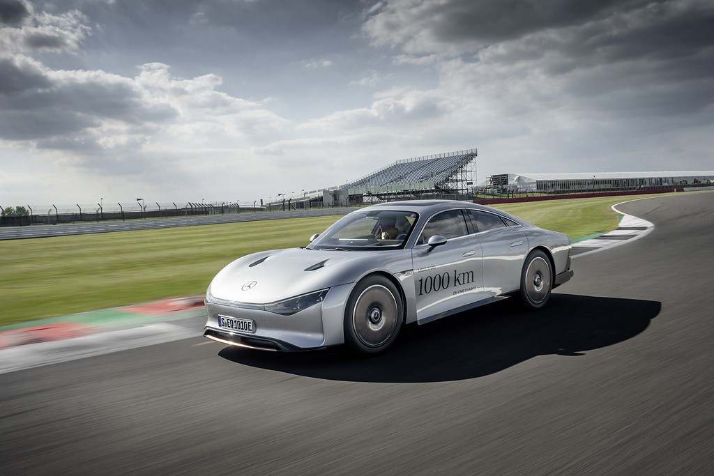 Mercedes-Benz Vision EQXX: da Stoccarda a Silverstone