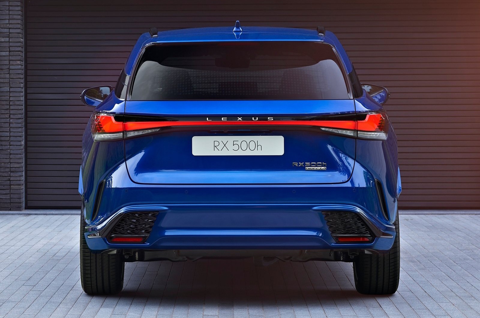 Lexus RX 2022: immagini ufficiali