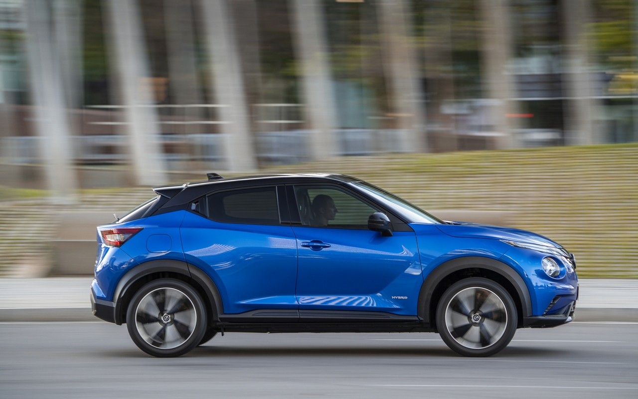 Nissan Juke Hybrid 2022: nuove foto ufficiali